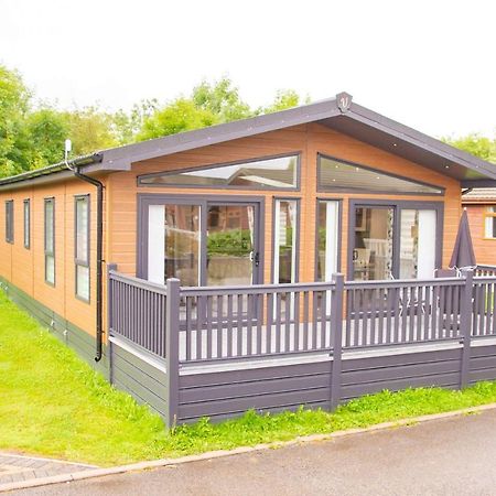 Penny Lodge With Hot Tub Malton Dış mekan fotoğraf